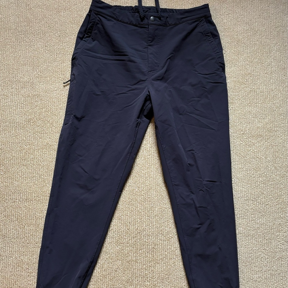 Men's Navy Patagonia large Jogger Pants